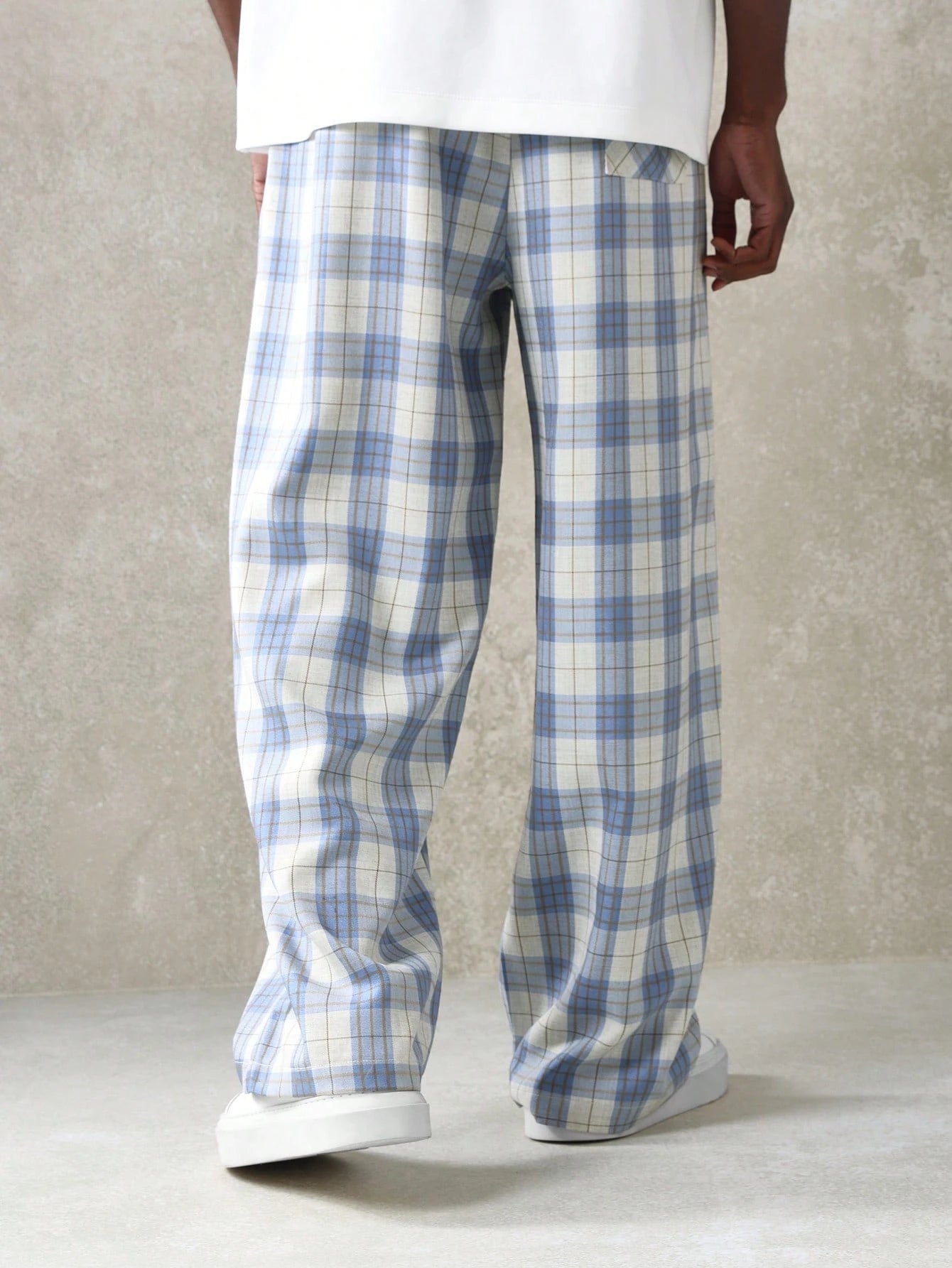 Calça DROPSTREET Solta Xadrez com Cordões