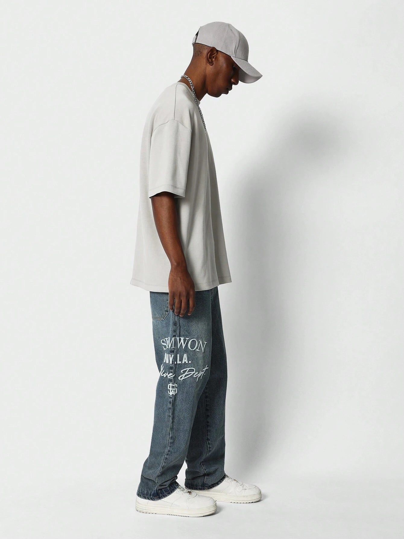 Calça  DROPSTREET Denim reta com bordado