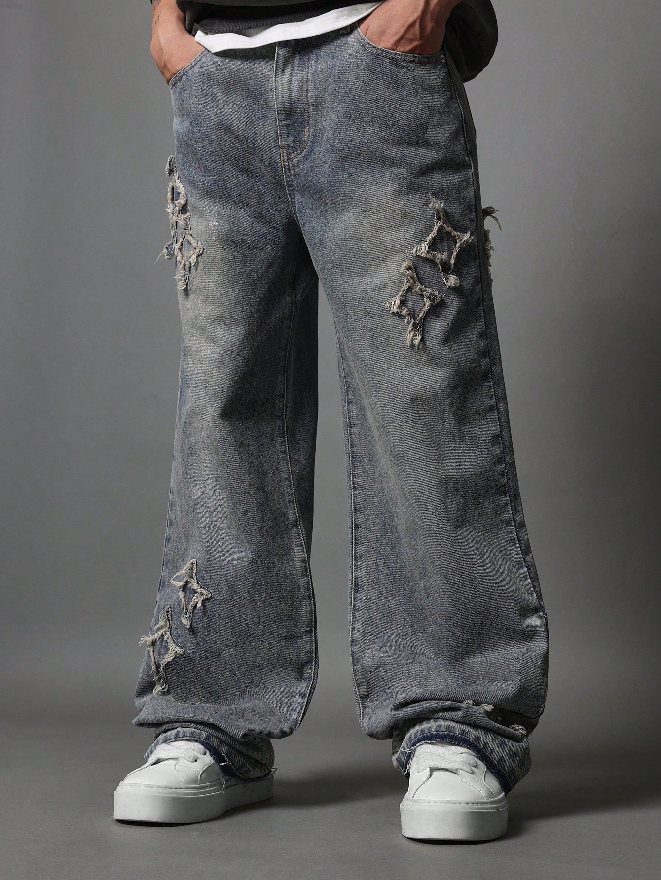 Calça  DROPSTREET Denim Solto com Aplicação Stars