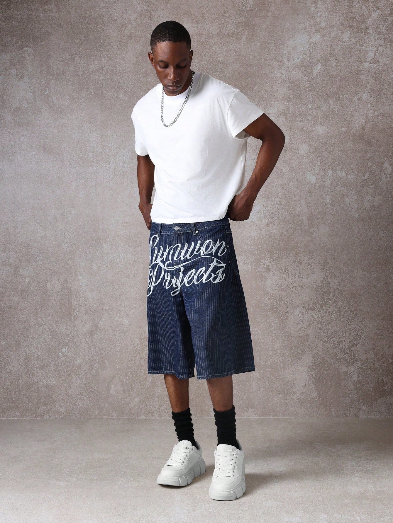 Shorts DROPSTRET  Chicanos Bordado