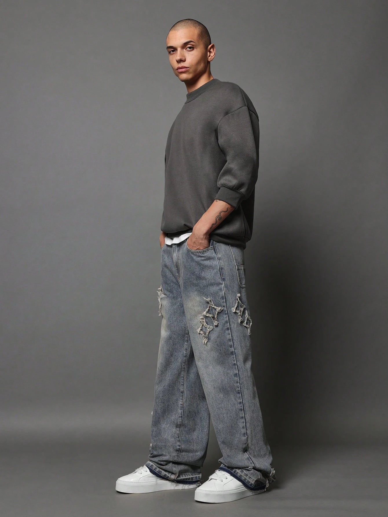 Calça  DROPSTREET Denim Solto com Aplicação Stars