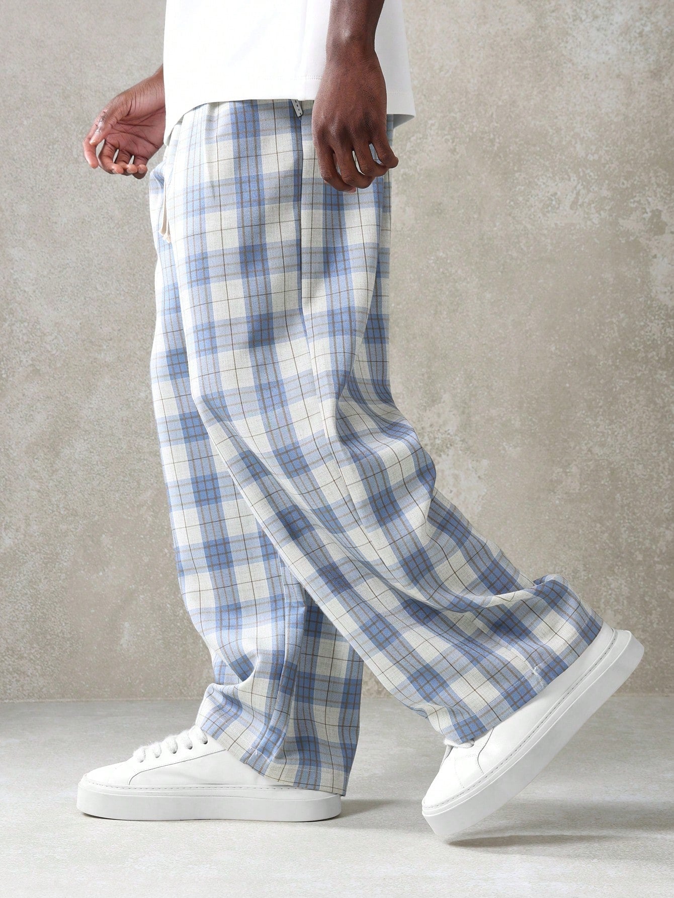 Calça  DROPSTREET Solta Xadrez com Cordões